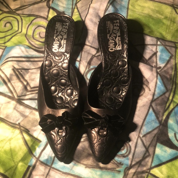 Salvatore Ferragamo slides size 5.5 - Picture 2 of 10